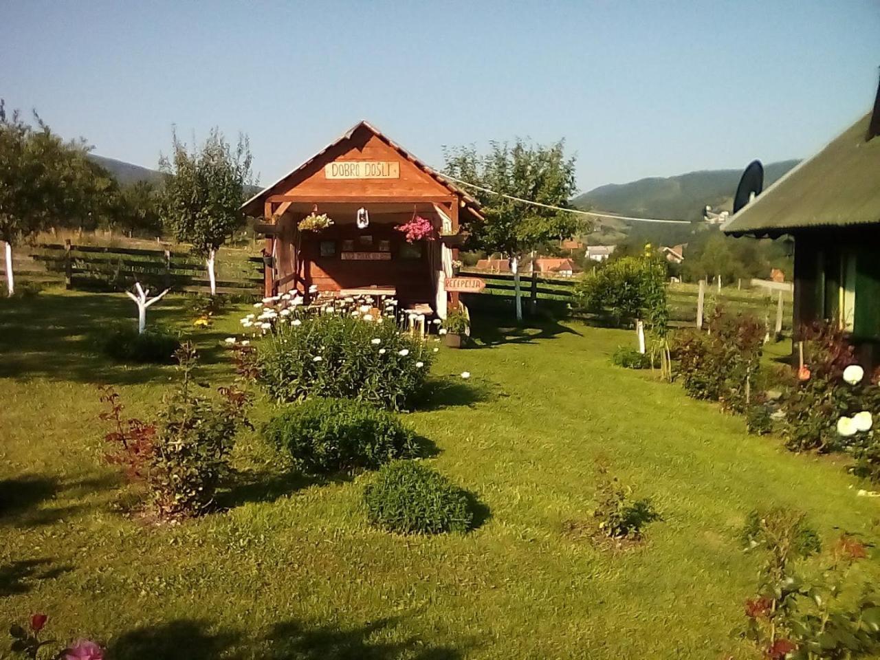 Holiday Home Vila Milka Kremna Exterior foto